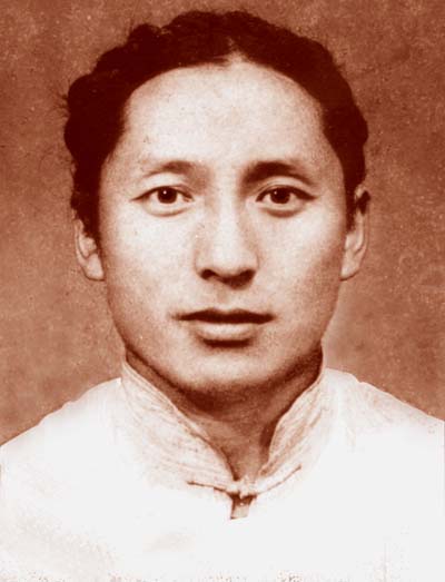 Tharchin Rinpoche